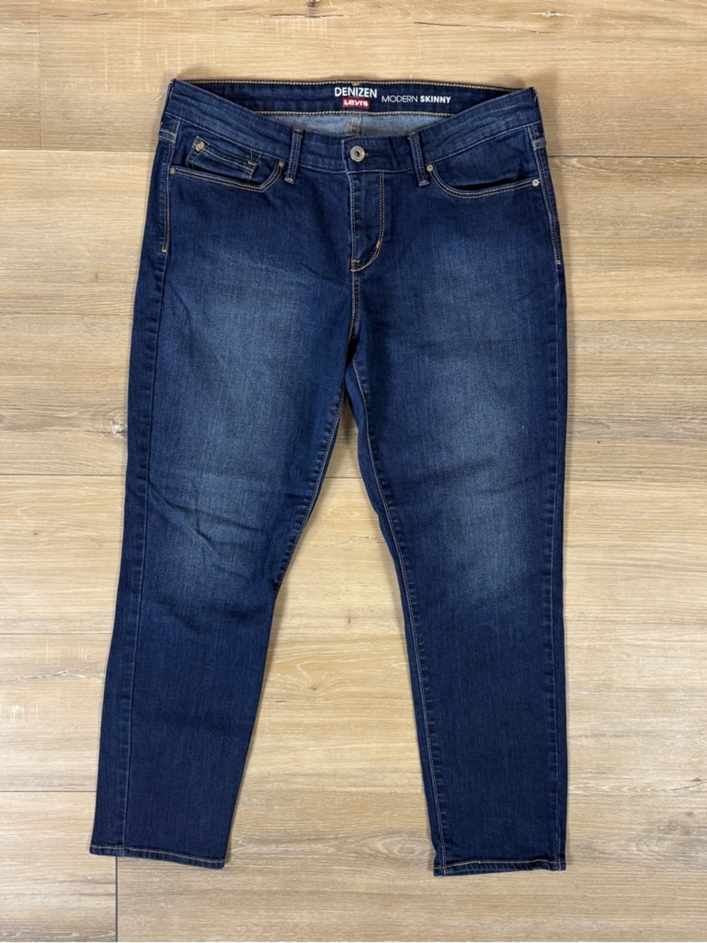 Denizen from Levi’s Dark Wash Stretch Denim Modern Skinny Jeans | Size 12 Short